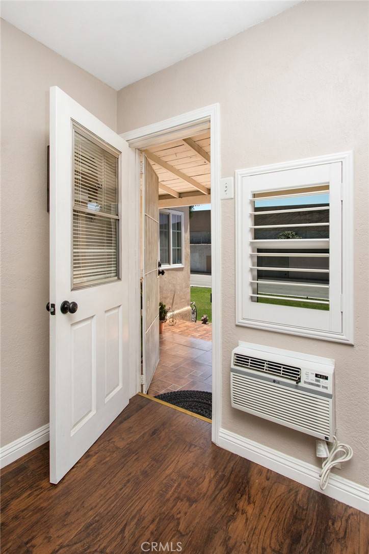 Monrovia, CA 91016,235 E Central AVE