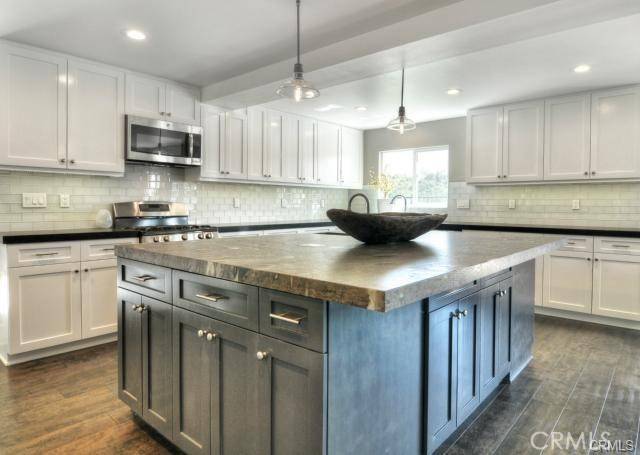 La Verne, CA 91750,2150 Iron Club DR
