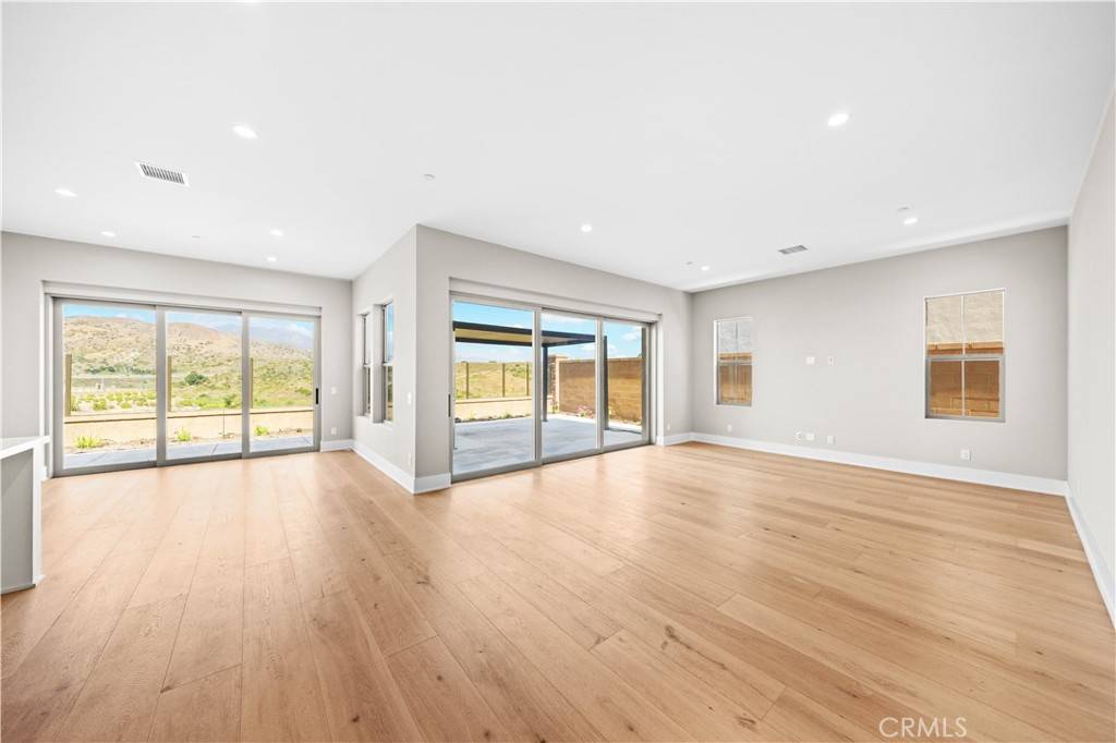Irvine, CA 92618,130 Mossvine