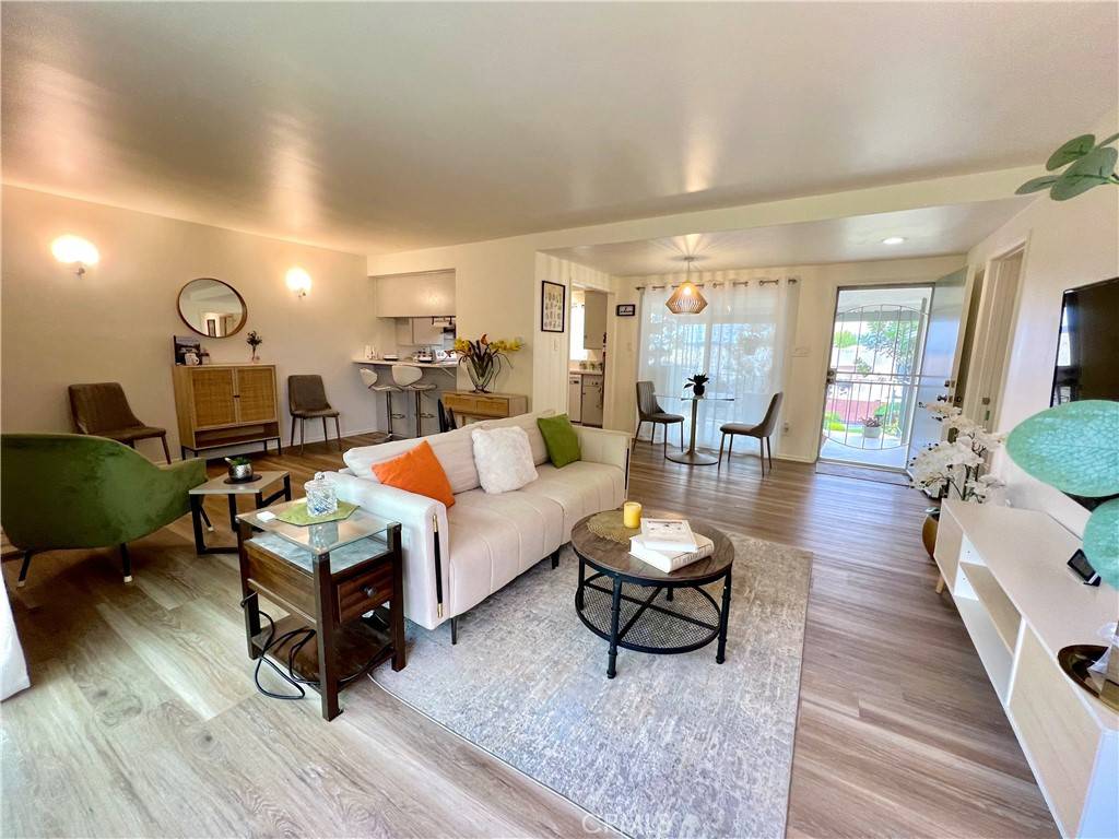 Torrance, CA 90505,23061 Nadine CIR #B