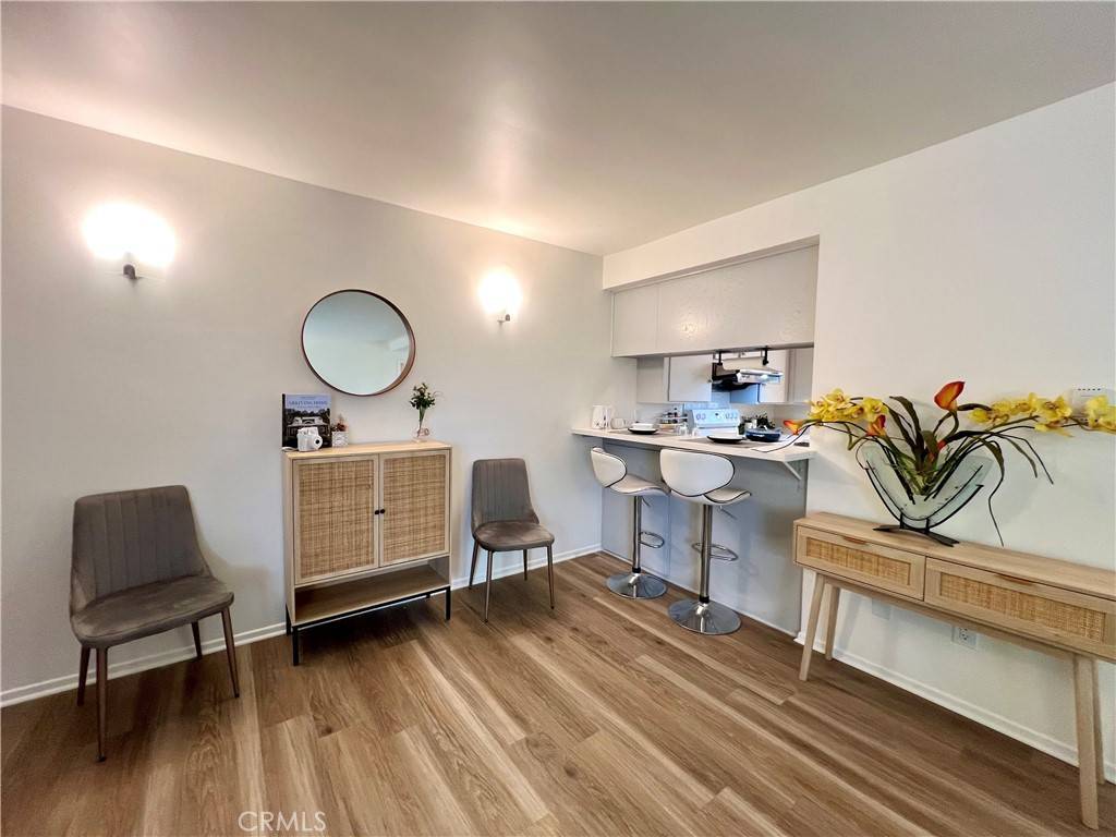 Torrance, CA 90505,23061 Nadine CIR #B
