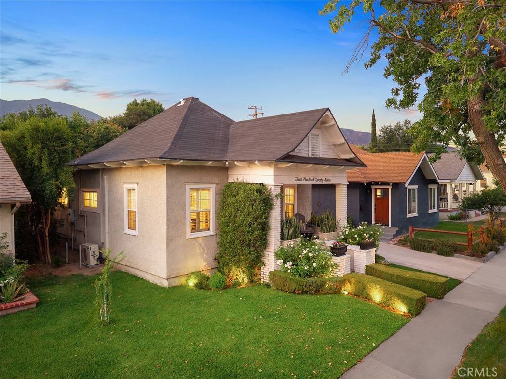 Monrovia, CA 91016,327 E LEMON AVE