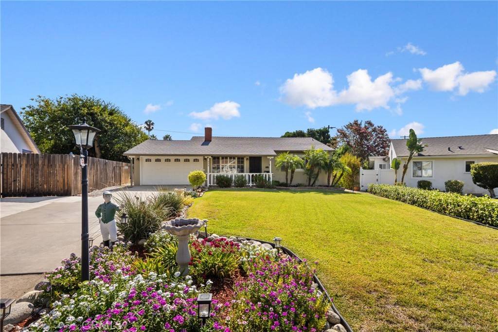 Monrovia, CA 91016,324 Fowler DR
