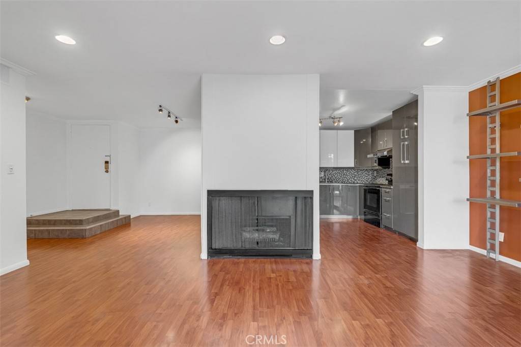 Pasadena, CA 91106,65 N Allen #116