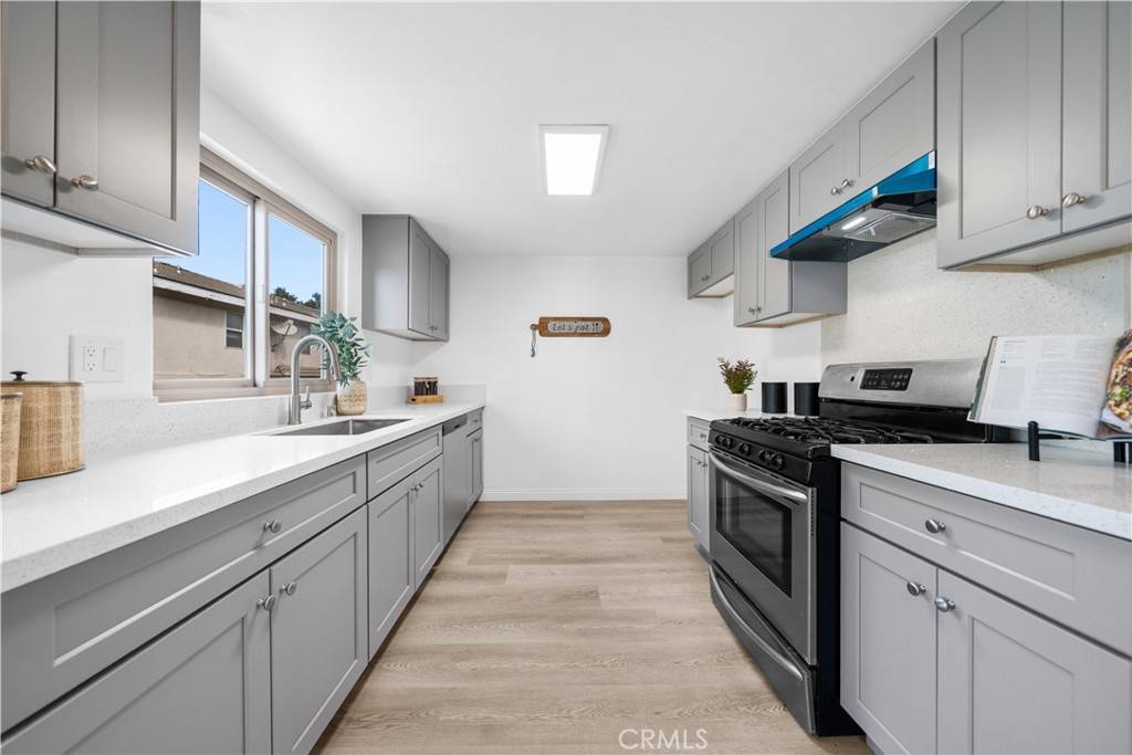 Alhambra, CA 91801,313 S Almansor ST #9