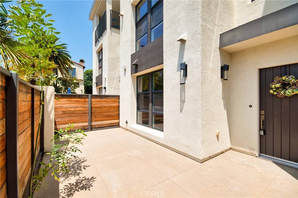 South Pasadena, CA 91030,820 Mission #202