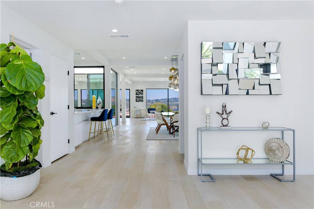 Beverly Hills, CA 90210,9653 Highridge DR