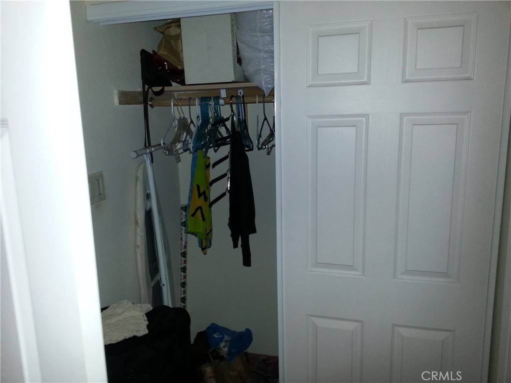 Los Angeles, CA 90065,3030 Valle Vista #13