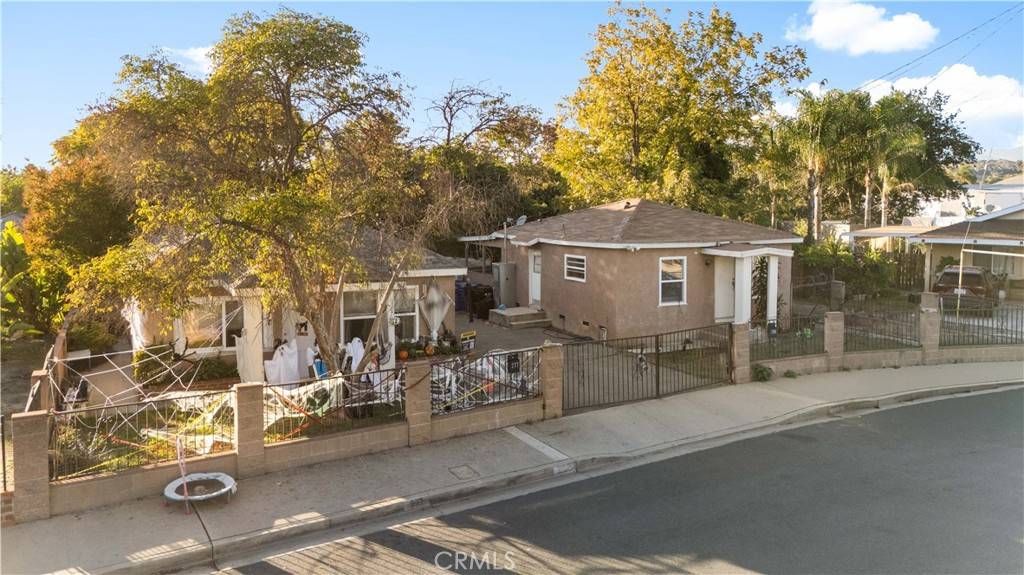 Pomona, CA 91768,277 N Myrtle