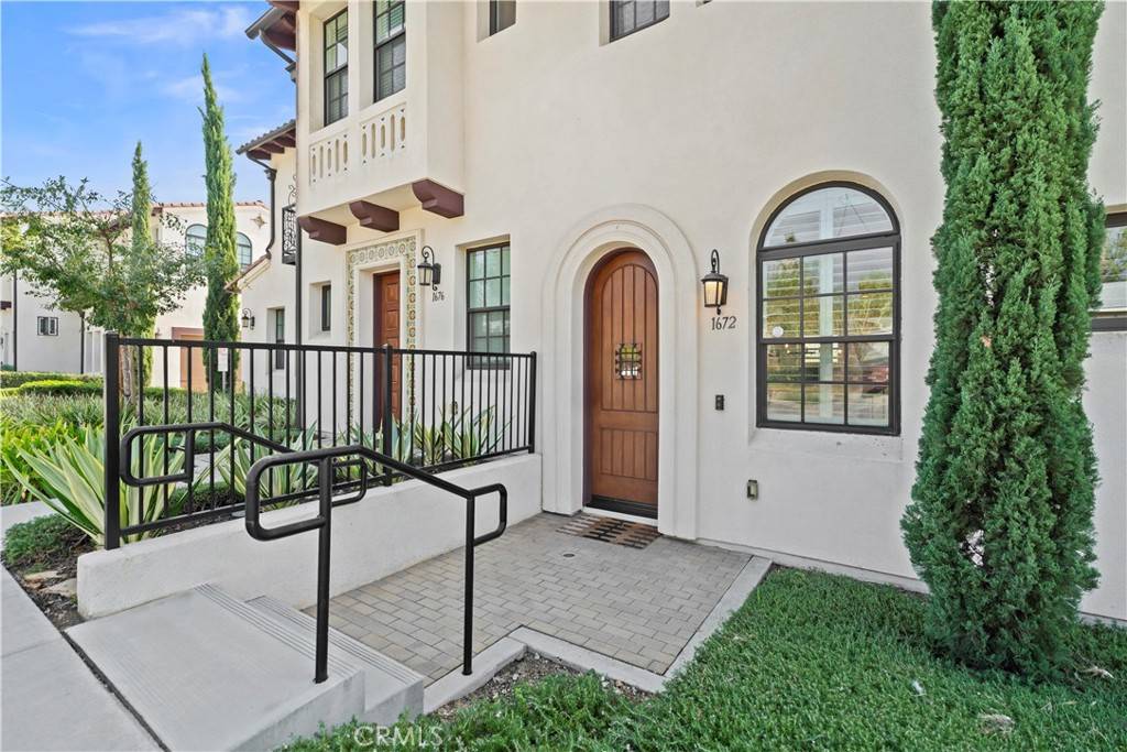 Duarte, CA 91010,1672 3rd Street