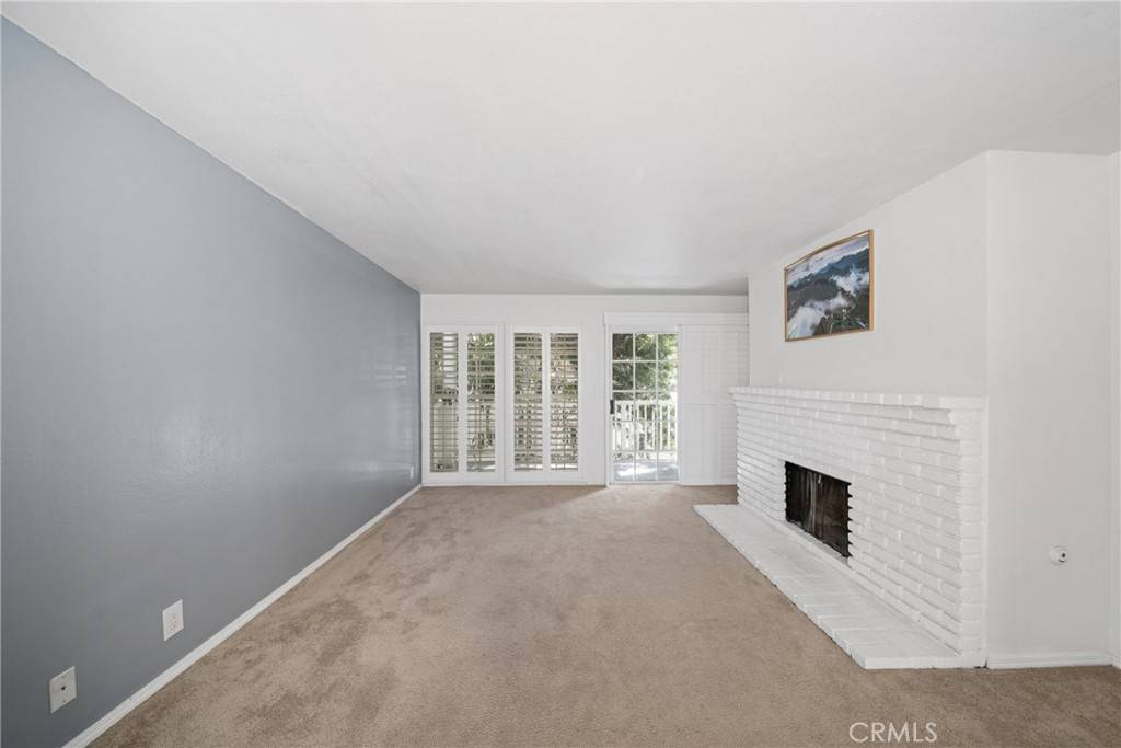 Pasadena, CA 91101,230 S Madison Ave #207