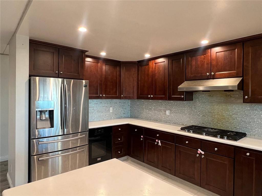 Montebello, CA 90640,1323 W Lincoln Ave