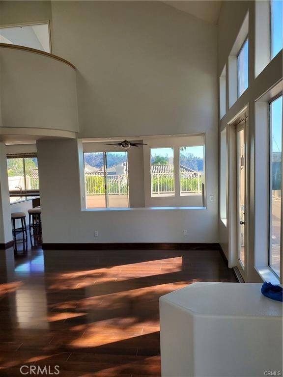 Glendale, CA 91208,1904 Caminito De La Luna