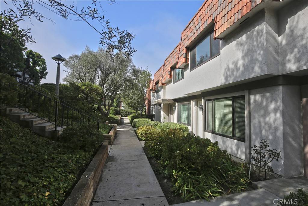 Rancho Palos Verdes, CA 90275,27940 Ridgecove CT N