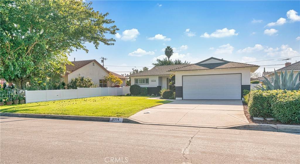 Downey, CA 90241,9314 Via Amorita