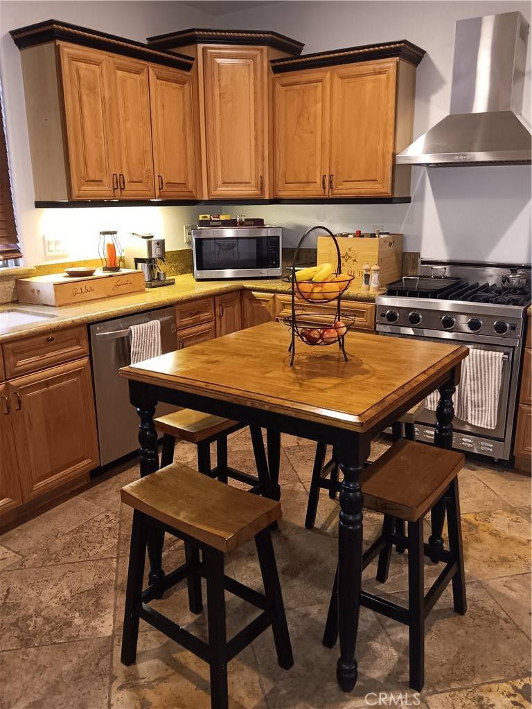 Ventura, CA 93001,2257 Pierpont BLVD