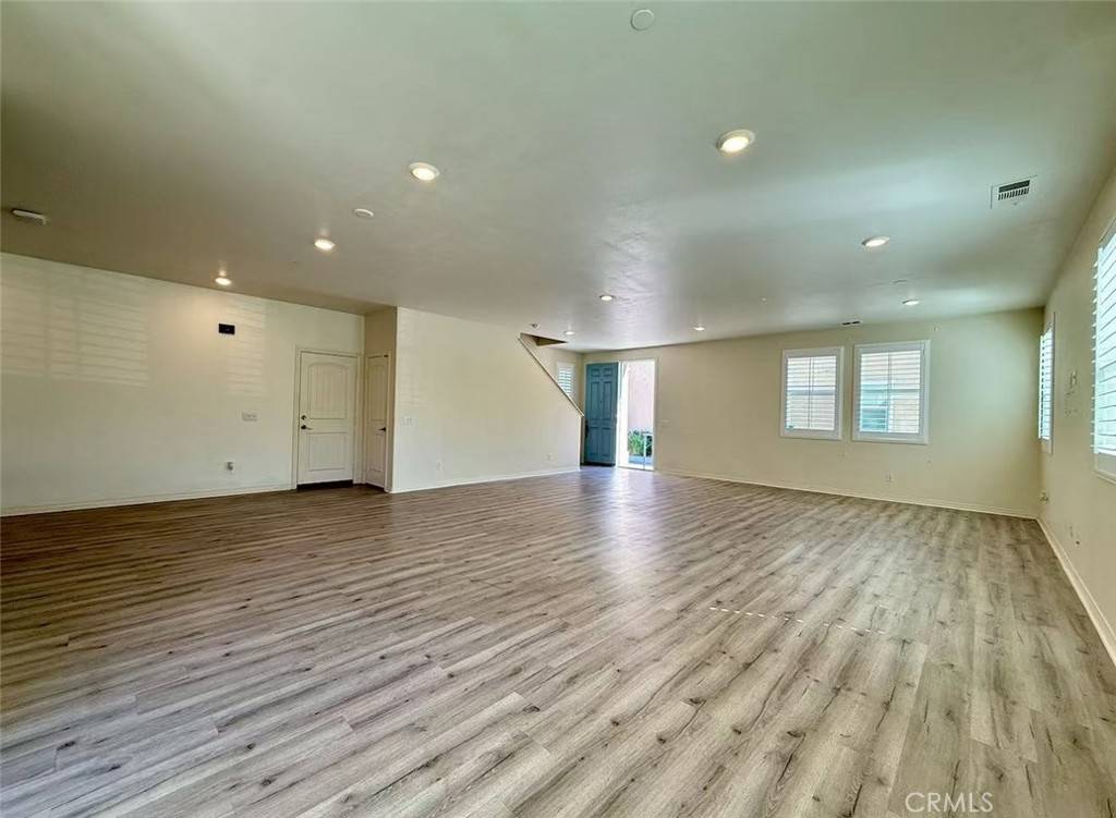 Ontario, CA 91762,4263 S Glacier