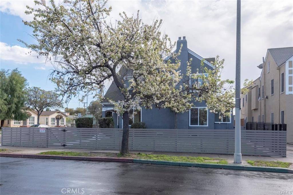 Los Angeles, CA 90019,1613 West BLVD