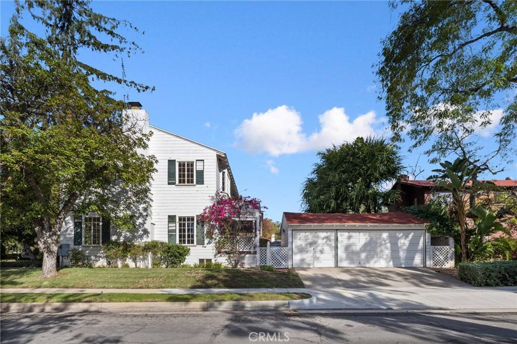 Pasadena, CA 91103,1534 Linda Vista AVE