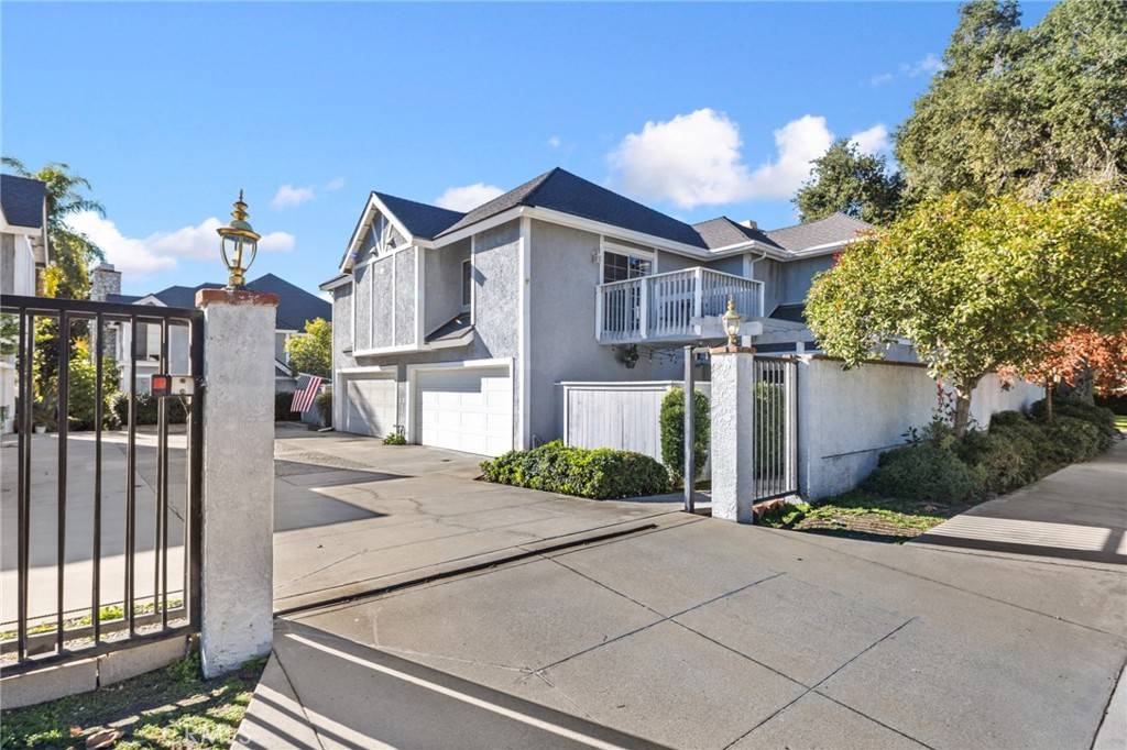 Monrovia, CA 91016,121 N Mountain AVE