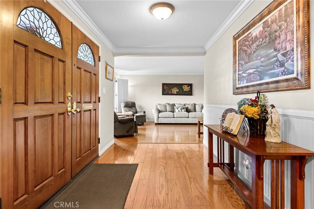 San Dimas, CA 91773,2070 Whitebluff DR