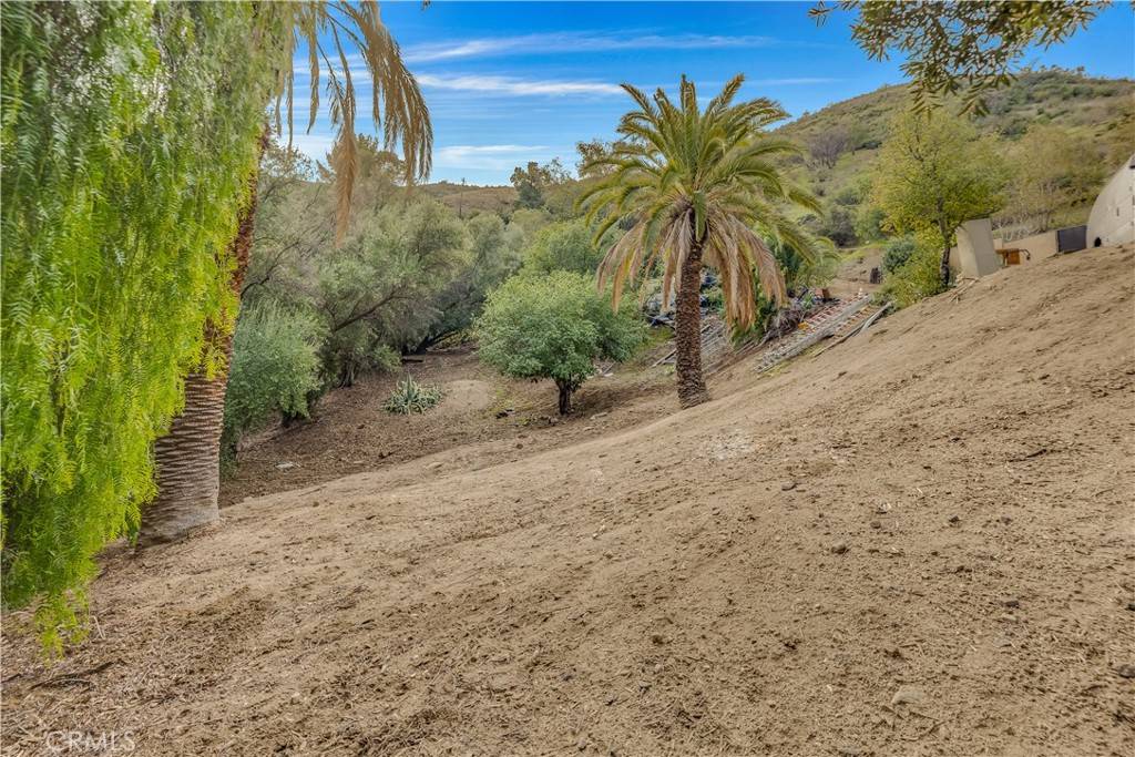 Sunland, CA 91040,8455 McGroarty ST