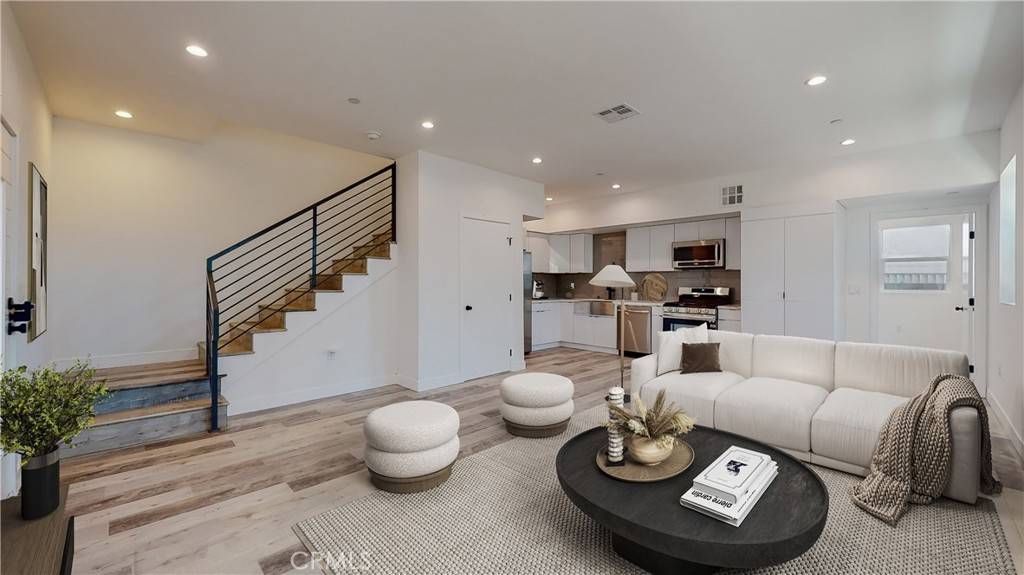Los Angeles, CA 90026,236 N Burlington