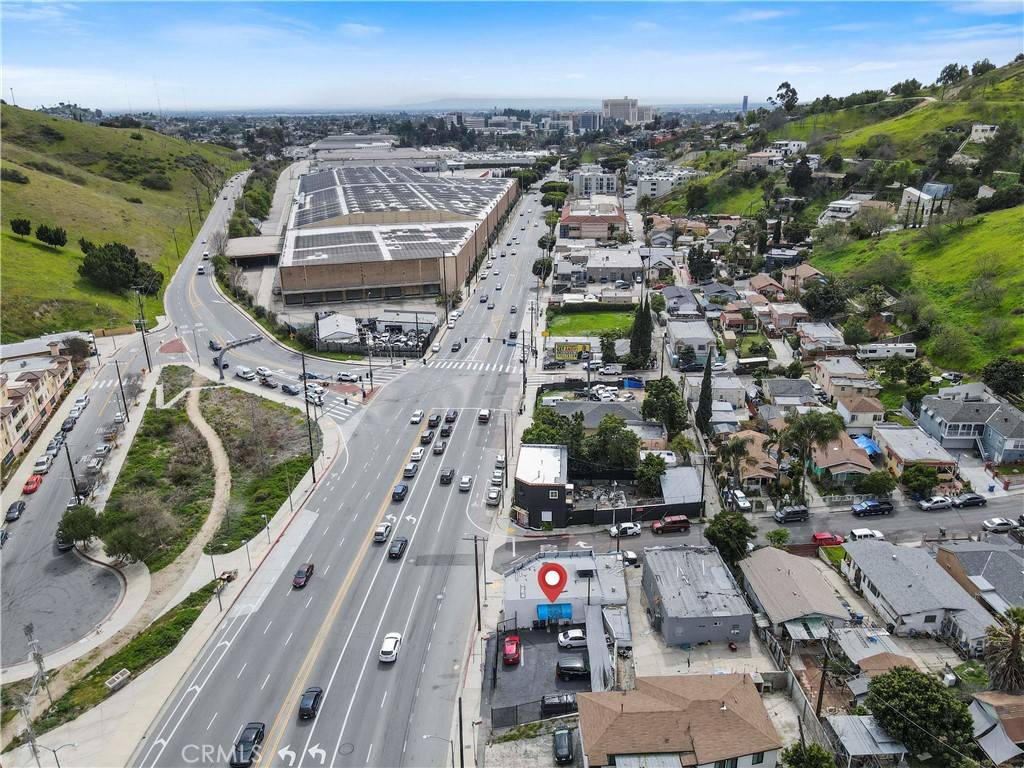 Los Angeles, CA 90032,4203 Huntington DR N