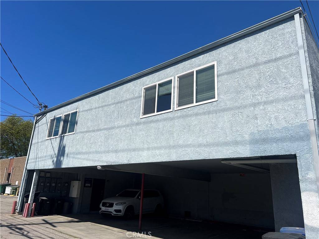 Burbank, CA 91505,4306 W Victory Blvd / Unit - B BLVD