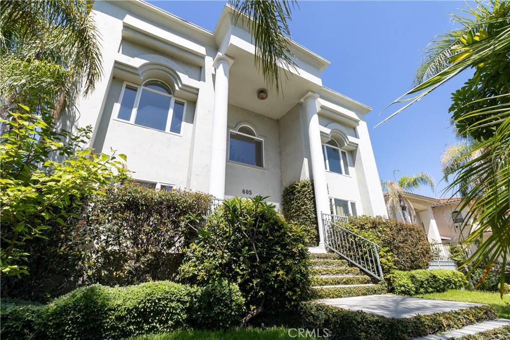 Montebello, CA 90640,605 N 18th ST