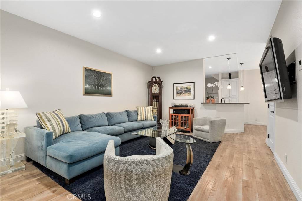 Thousand Oaks, CA 91362,655 Via Colinas