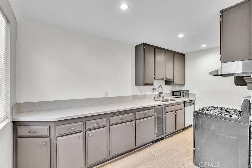 Sun Valley, CA 91352,8641 Glenoaks BLVD #107