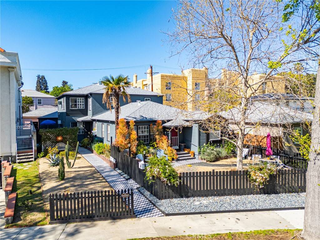 Burbank, CA 91505,3815 W Heffron Dr