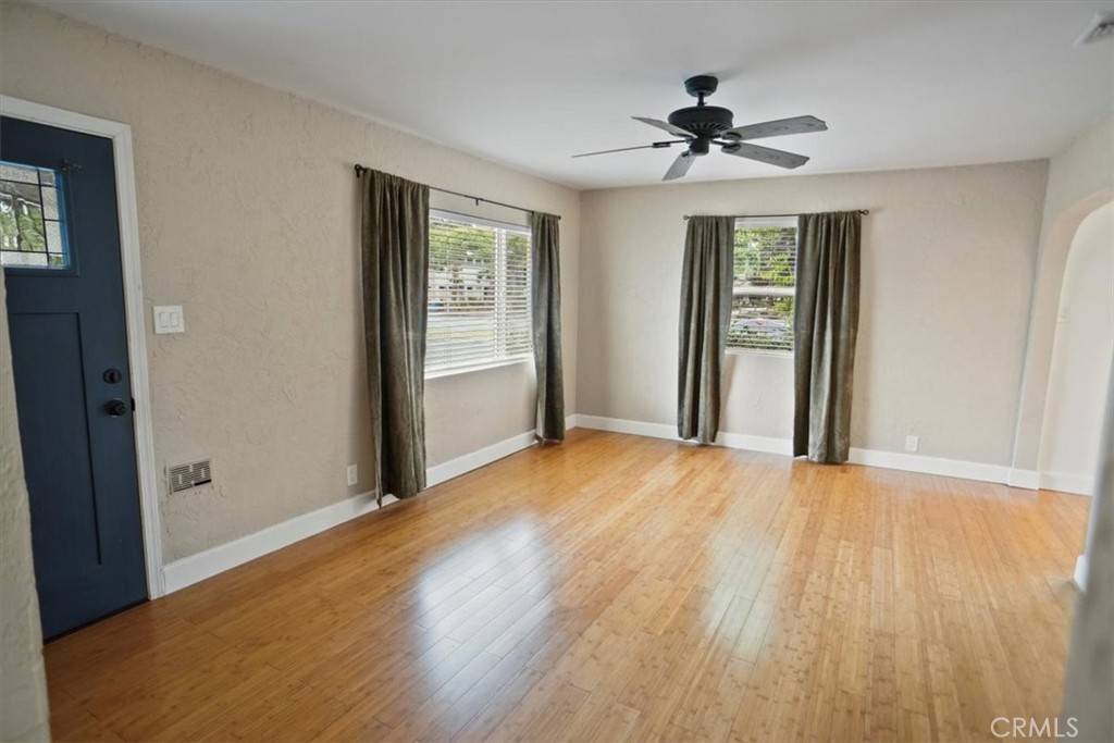 Reseda, CA 91335,19039 Vanowen ST
