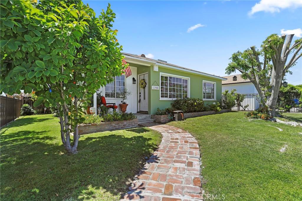 North Hollywood, CA 91605,11900 Covello ST