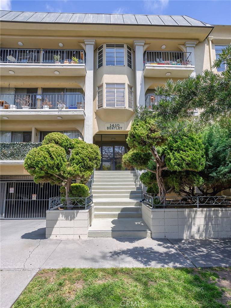 Westwood Century City, CA 90025,1410 S Bentley AVE #103