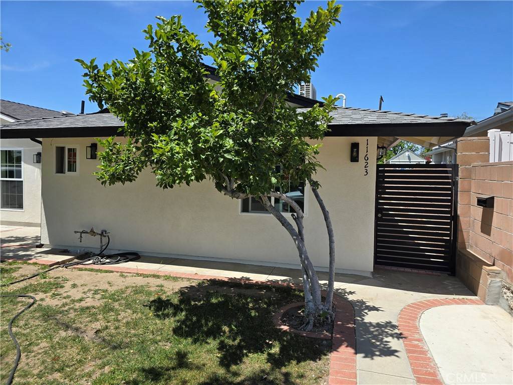 Granada Hills, CA 91344,11623 Paso Robles AVE