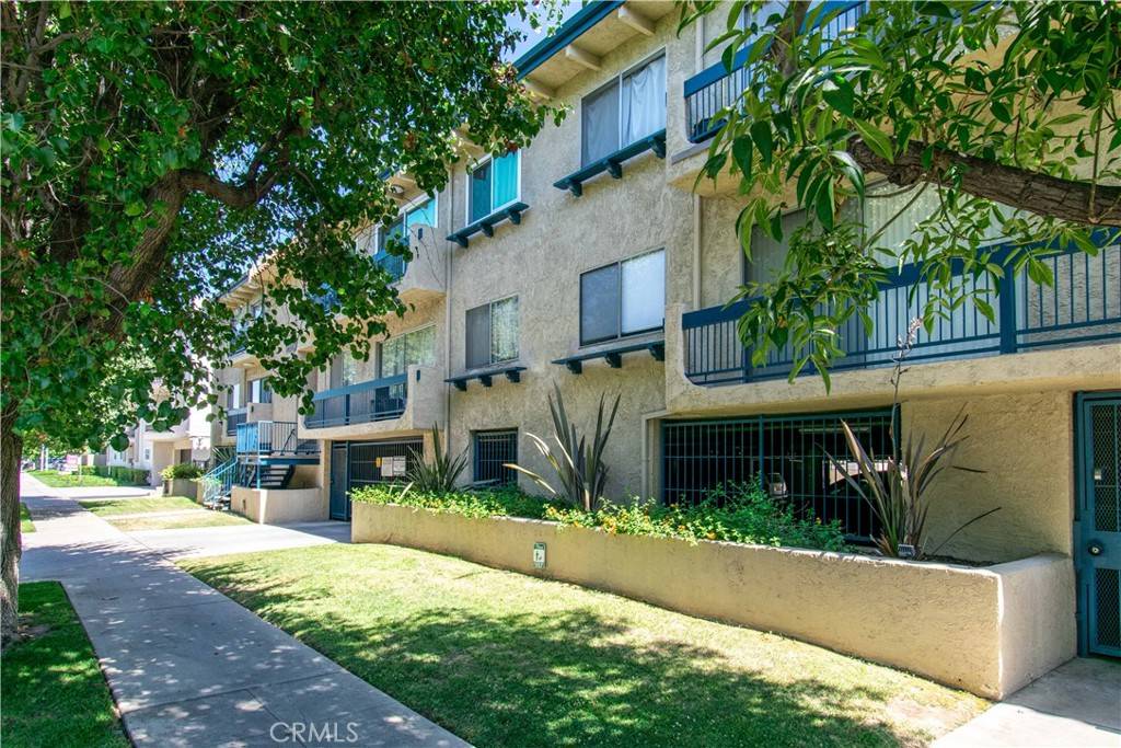 Sherman Oaks, CA 91411,14560 Clark ST #215