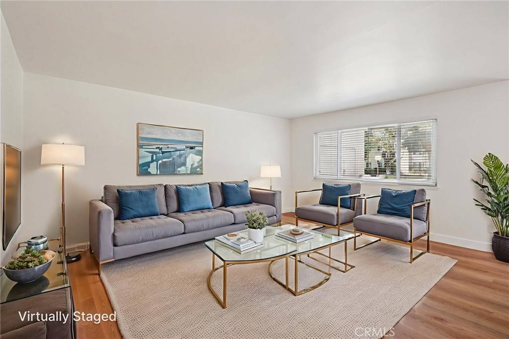 North Hollywood, CA 91605,11813 Runnymede ST #27