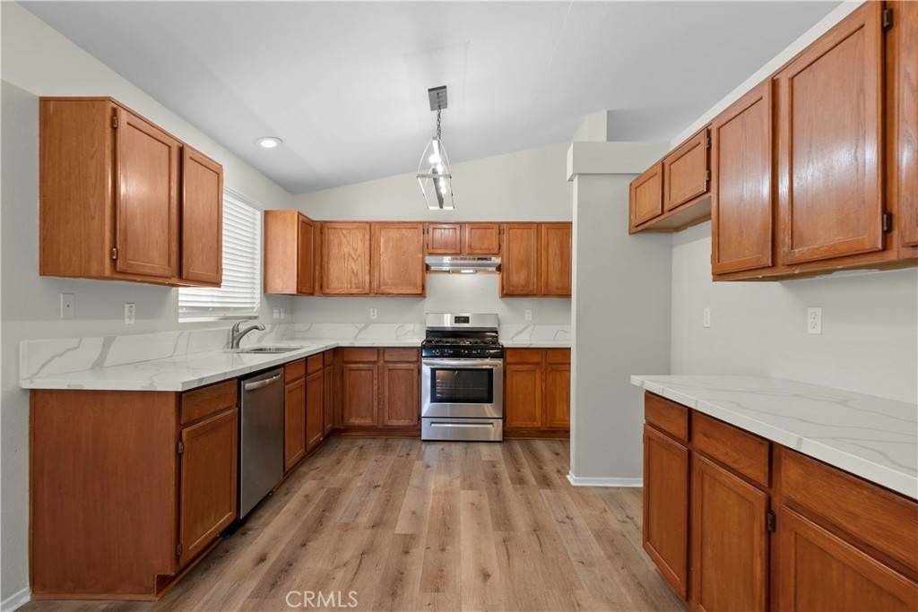 Lancaster, CA 93536,6327 W Avenue J5