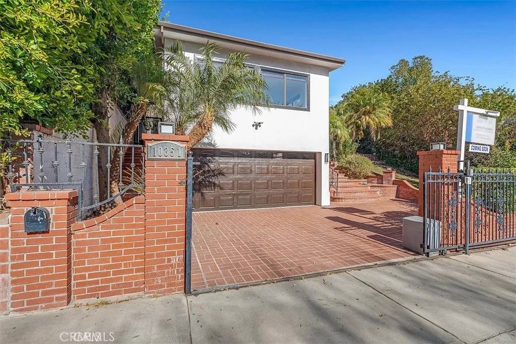 Toluca Lake, CA 91602,10351 Whipple ST