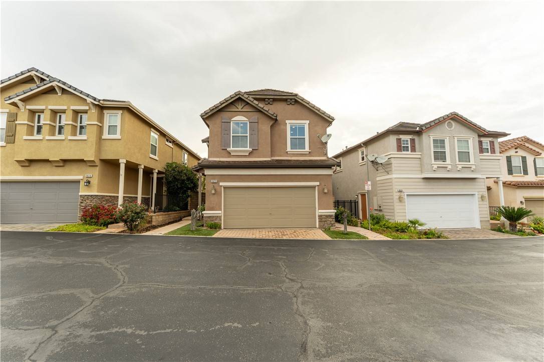 Saugus, CA 91350,28225 Clementine DR