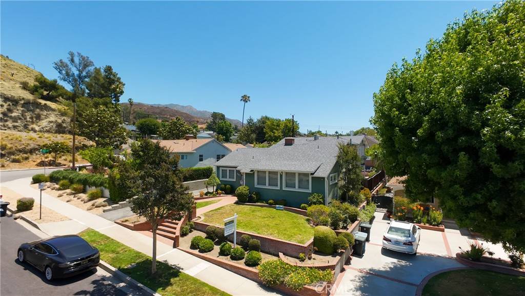 Burbank, CA 91504,942 University AVE