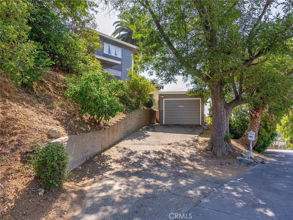 Los Angeles, CA 90065,3761 Aguilar ST