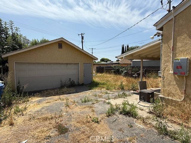 Sylmar, CA 91342,14594 Dyer ST