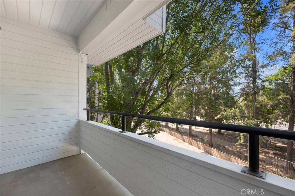 Sherman Oaks, CA 91423,13331 Moorpark ST #206