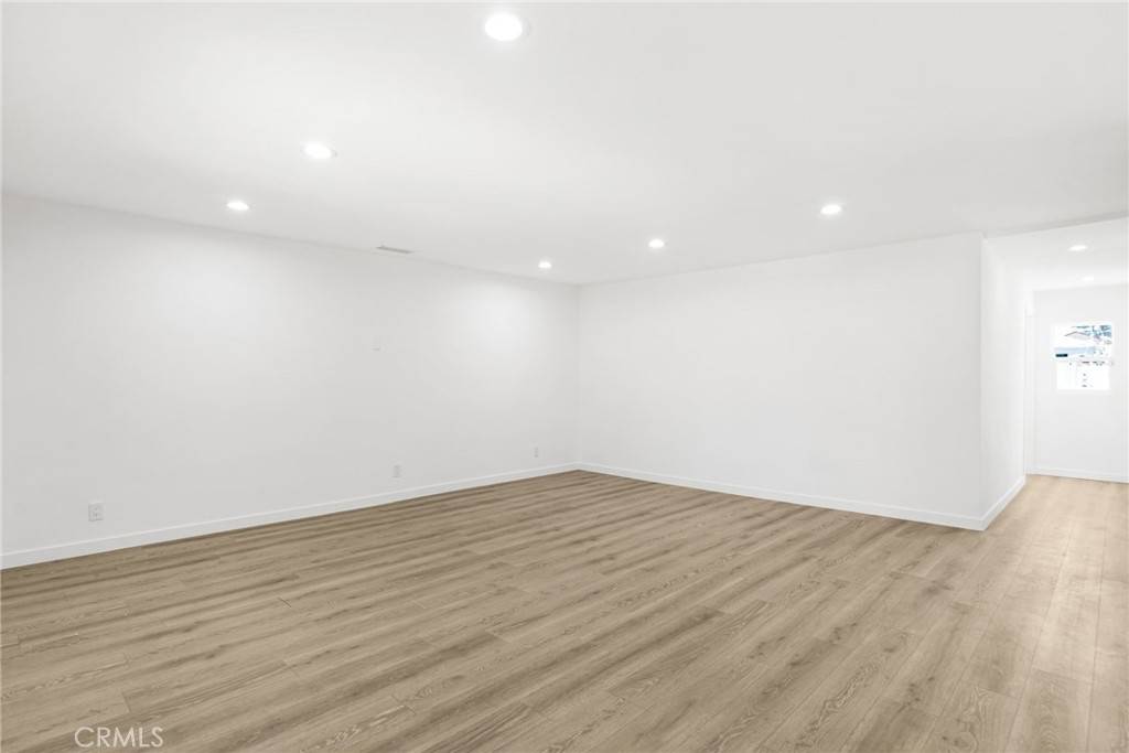 North Hills, CA 91343,16051 Lassen ST