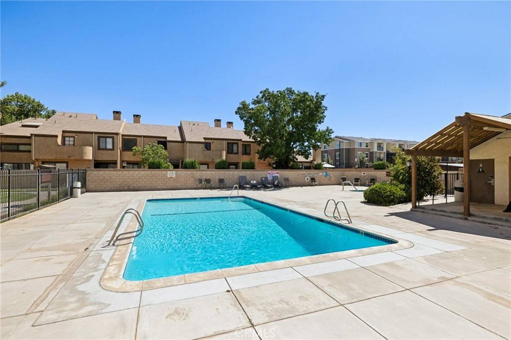 Lancaster, CA 93535,1832 E Avenue J2 #2