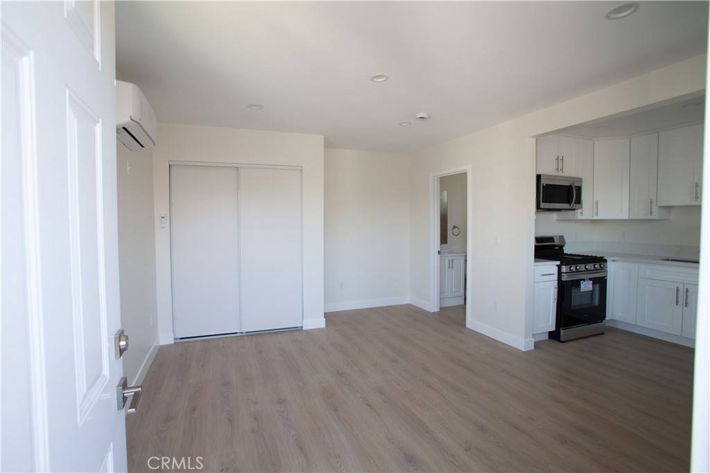 Burbank, CA 91504,2255 Catalina ST #200