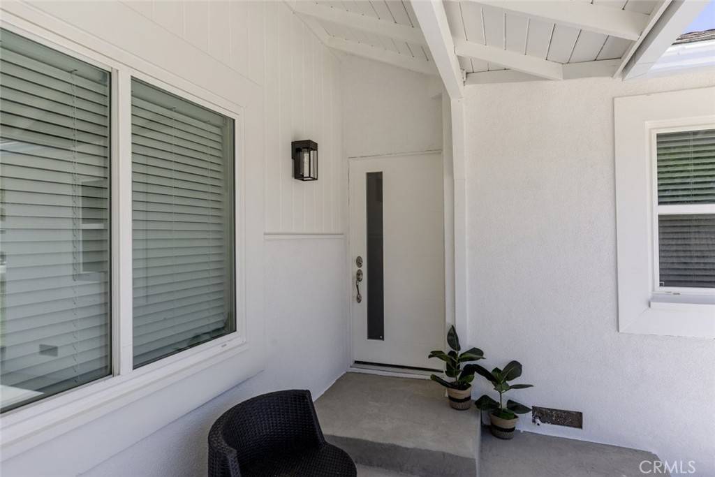 San Fernando, CA 91345,15256 Clymer ST